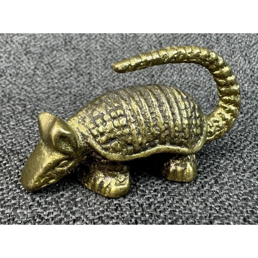 Vintage Baby Brass Armadillo Figurine Paperweight Russ Berrie 2
